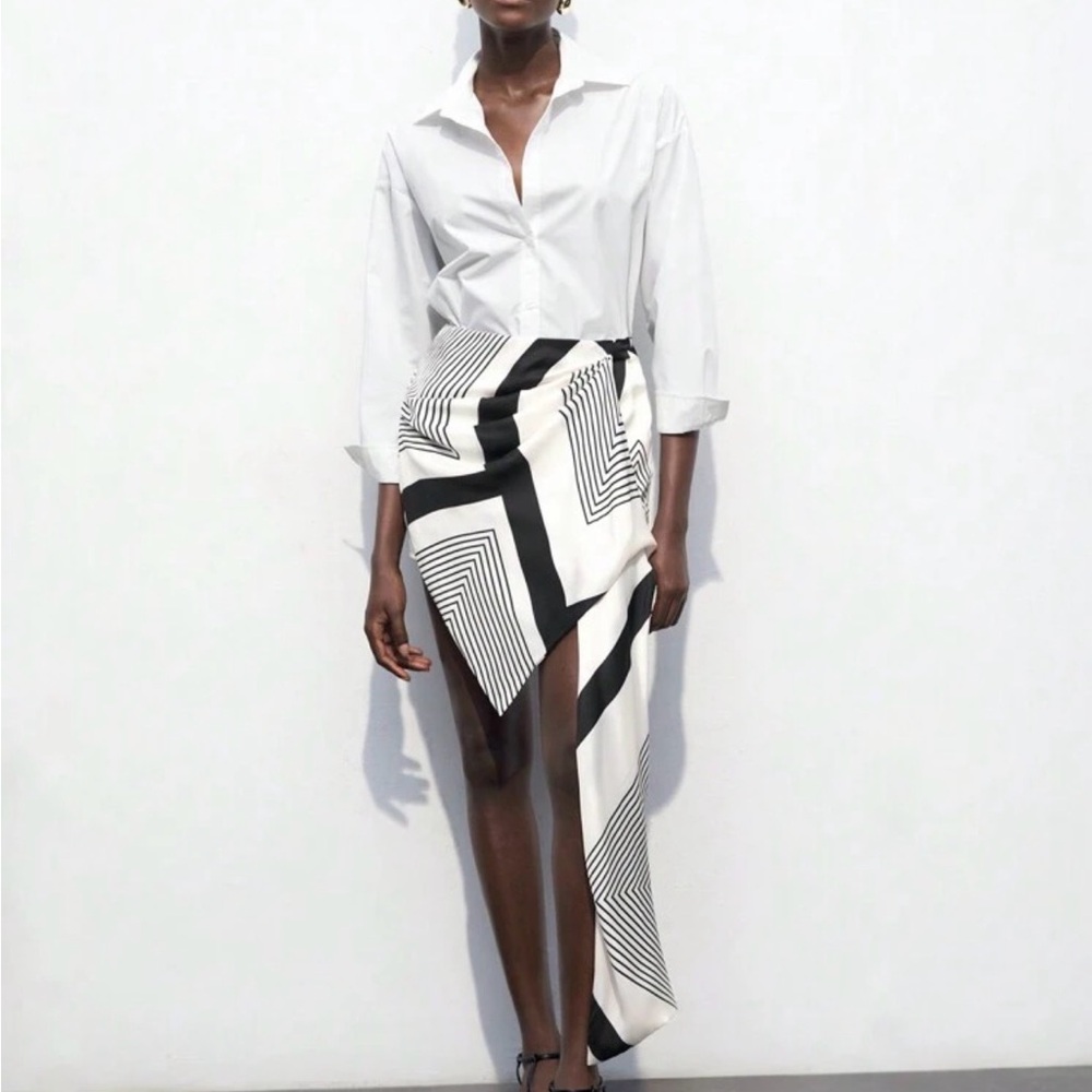 Black & White Geometric Wrap Skort